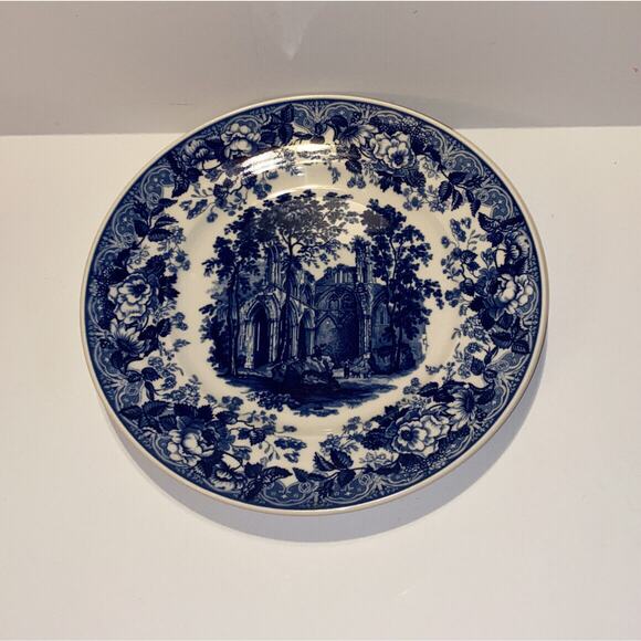 WEDGWOOD QUEENS WARE BLUE AND WHITE COLLECTION * GOTHIC RUINS * PLATE - Picture 2 of 3